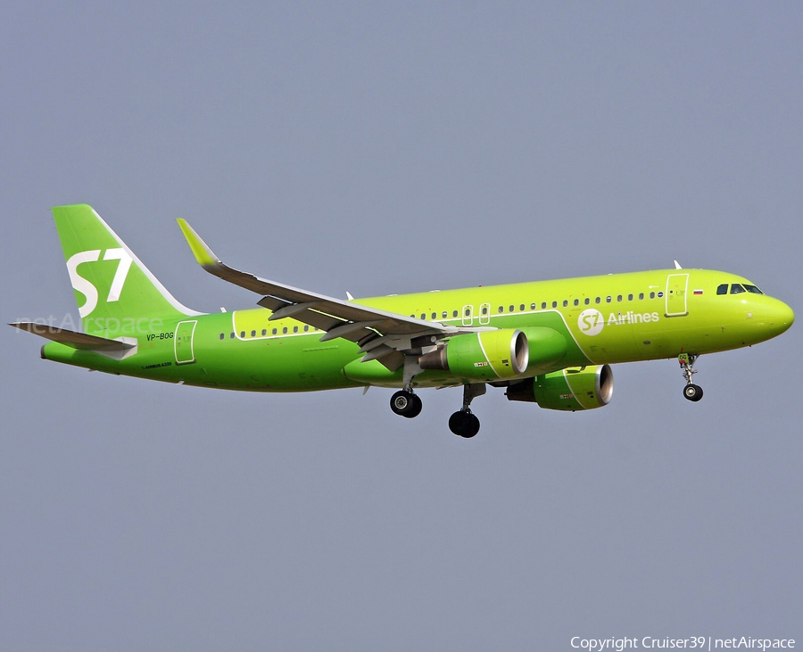 S7 Airlines Airbus A320-214 (VP-BOG) | Photo 345992