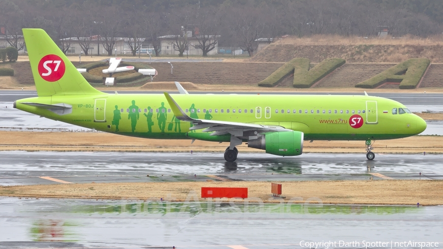S7 Airlines Airbus A320-214 (VP-BOJ) | Photo 205673