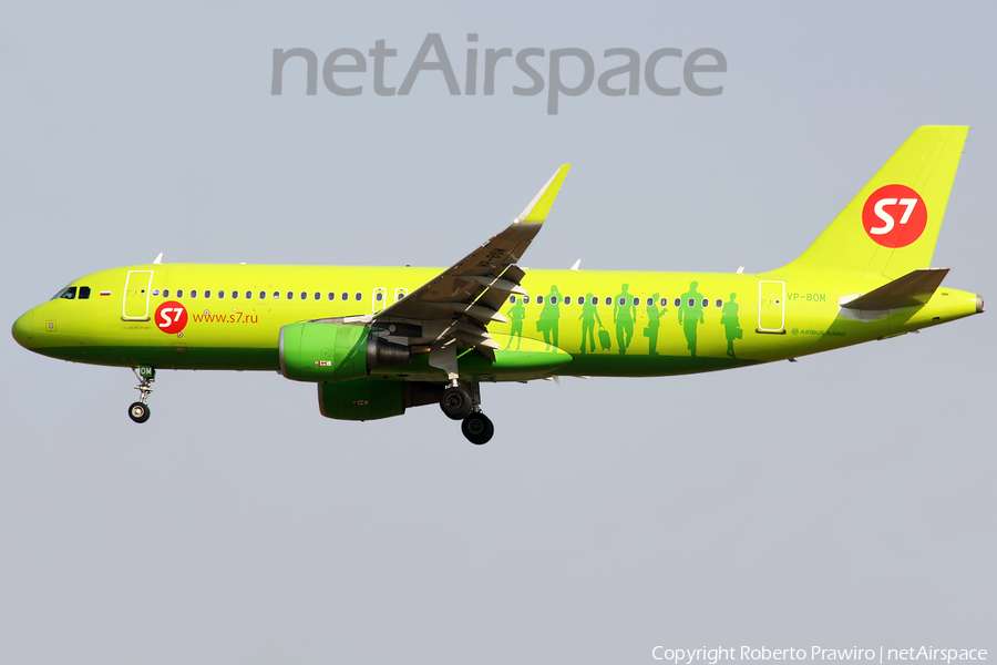 S7 Airlines Airbus A320-214 (VP-BOM) | Photo 391011