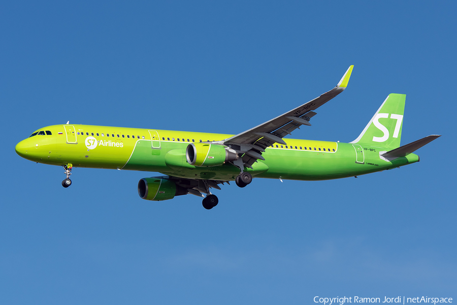 S7 Airlines Airbus A321-211 (VP-BPC) | Photo 366602