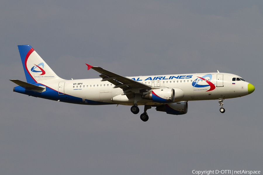 Ural Airlines Airbus A320-211 (VP-BPV) | Photo 305833