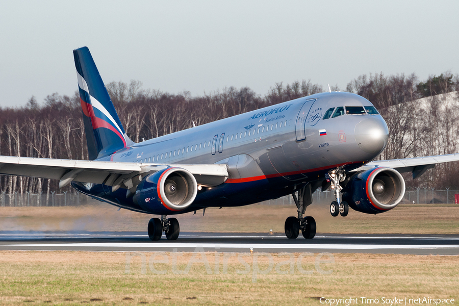 Aeroflot - Russian Airlines Airbus A320-214 (VP-BQU) | Photo 36252