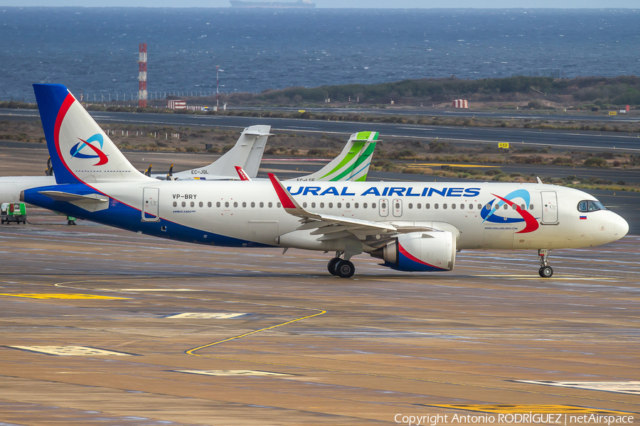 Ural Airlines Airbus A320-251N (VP-BRY) | Photo 416277
