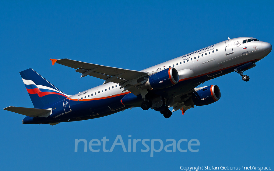 Aeroflot - Russian Airlines Airbus A320-214 (VP-BRZ) | Photo 379603