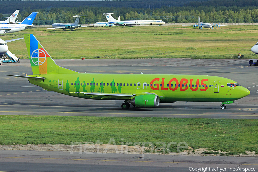 Globus Airlines Boeing 737-4Q8 (VP-BTA) | Photo 389020