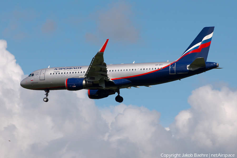 Aeroflot - Russian Airlines Airbus A320-214 (VP-BTI) | Photo 138658