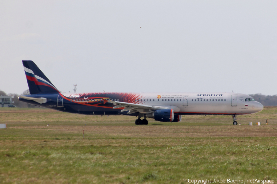 Aeroflot - Russian Airlines Airbus A321-211 (VP-BTL) | Photo 138697