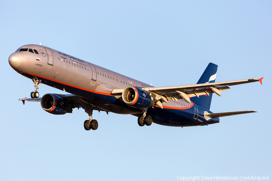 Aeroflot - Russian Airlines Airbus A321-211 (VP-BTR) | Photo 368633