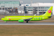 S7 Airlines Boeing 737-86J (VP-BUG) at  Munich, Germany