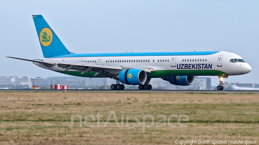 Uzbekistan Airways Boeing 757-231 (VP-BUJ) | Photo 327204