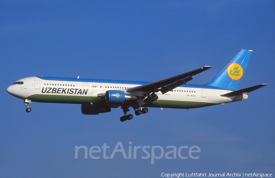Uzbekistan Airways Boeing 767-33P(ER) (VP-BUZ) | Photo 399888