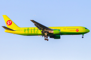 S7 Airlines Boeing 767-33A(ER) (VP-BVH) at  Moscow - Domodedovo, Russia