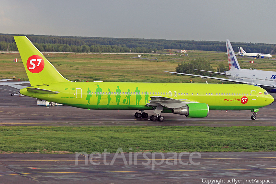 S7 Airlines Boeing 767-33A(ER) (VP-BVH) | Photo 389039