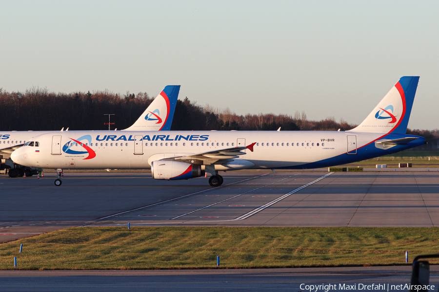 Ural Airlines Airbus A321-231 (VP-BVR) | Photo 487428