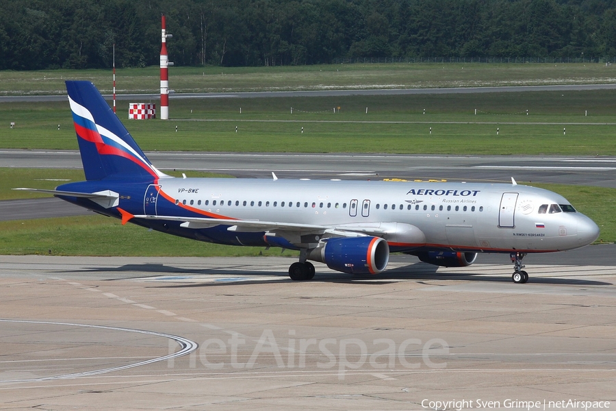 Aeroflot - Russian Airlines Airbus A320-214 (VP-BWE) | Photo 110575