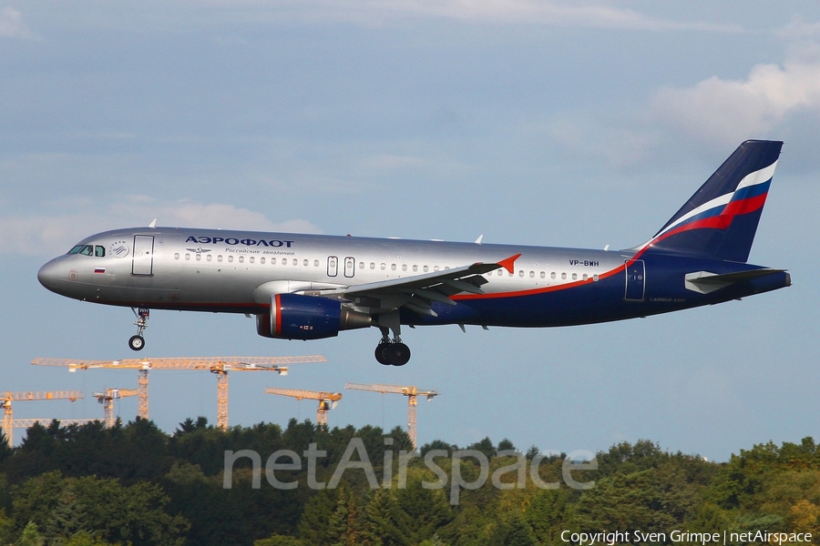 Aeroflot - Russian Airlines Airbus A320-214 (VP-BWH) | Photo 31807