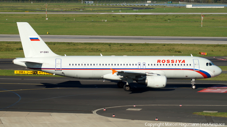 Rossiya - Russian Airlines Airbus A320-214 (VP-BWH) | Photo 117189