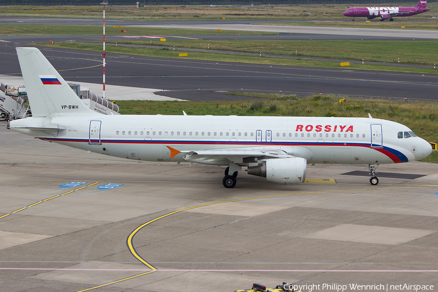 Rossiya - Russian Airlines Airbus A320-214 (VP-BWH) | Photo 117485