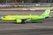 S7 Airlines Airbus A320-271N (VP-BWM) at  Tokyo - Narita International, Japan