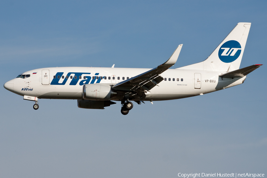 UTair Aviation Boeing 737-524 (VP-BXU) | Photo 411042