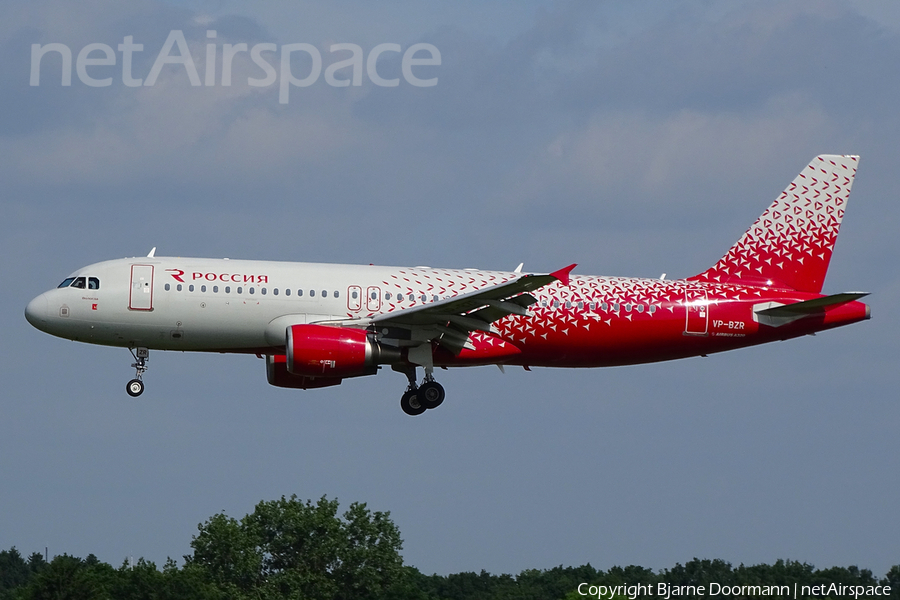 Rossiya - Russian Airlines Airbus A320-214 (VP-BZR) | Photo 459679
