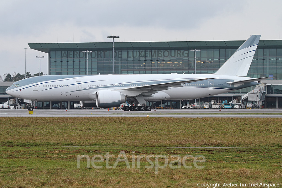 (Private) Boeing 777-2KQ(LR) (VP-CAL) | Photo 213733