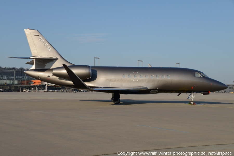 EAT - Executive Air Transport Dassault Falcon 2000 (VP-CJA) | Photo 364403