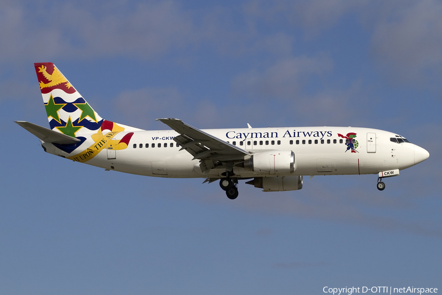 Cayman Airways Boeing 737-36E (VP-CKW) | Photo 421666
