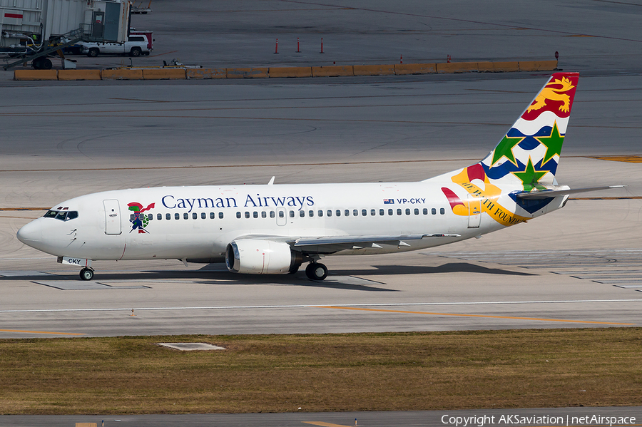 Cayman Airways Boeing 737-3Q8 (VP-CKY) | Photo 167567