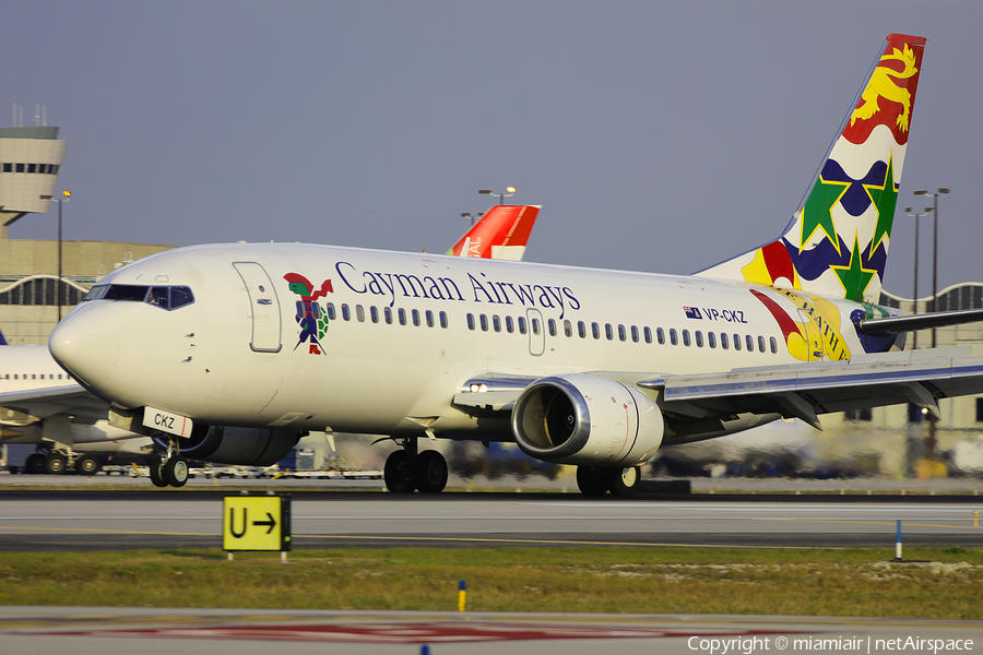 Cayman Airways Boeing 737-36E (VP-CKZ) | Photo 145776