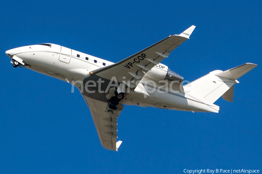 (Private) Bombardier CL-600-2B16 Challenger 604 (VP-COP) | Photo 300024