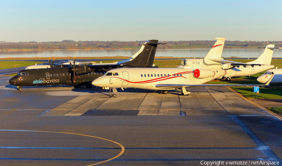 Volkswagen Air Service Dassault Falcon 7X (VP-CUH) | Photo 209200