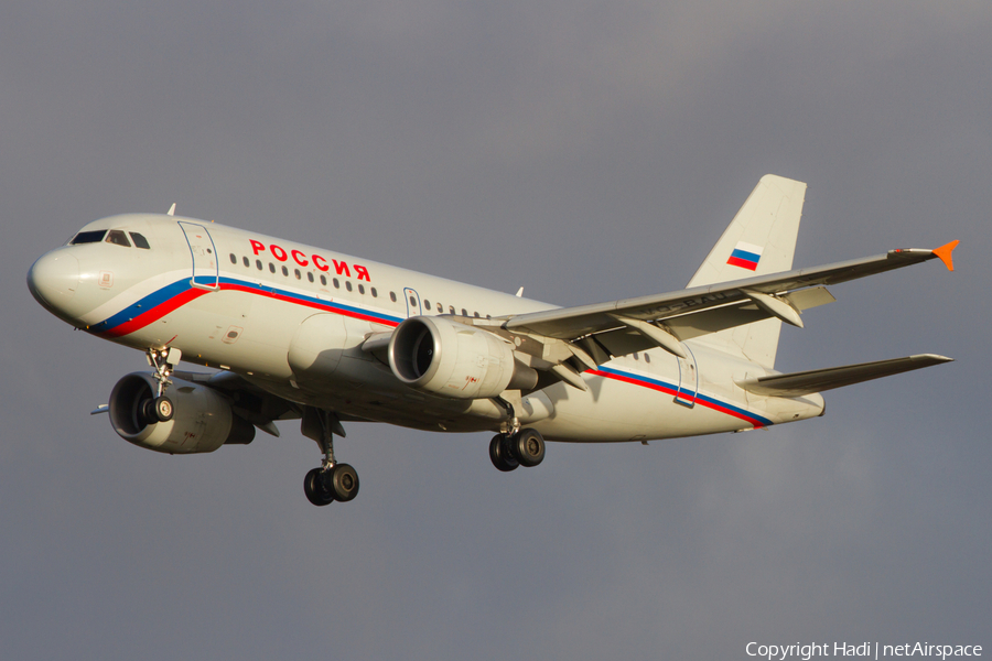 Rossiya - Russian Airlines Airbus A319-111 (VQ-BAU) | Photo 36954