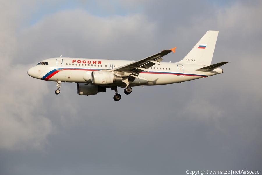 Rossiya - Russian Airlines Airbus A319-111 (VQ-BAU) | Photo 425047