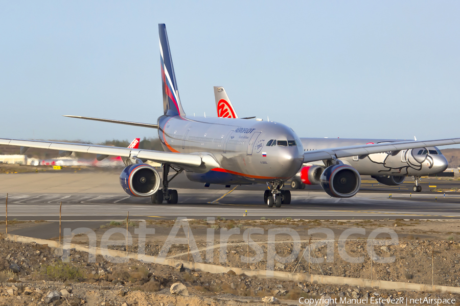 Aeroflot - Russian Airlines Airbus A330-243 (VQ-BBG) | Photo 118446
