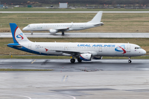 Ural Airlines Airbus A321-211 (VQ-BCX) at  Dusseldorf - International, Germany