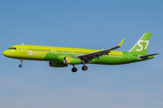 S7 Airlines Airbus A321-231 (VQ-BDB) at  Barcelona - El Prat, Spain