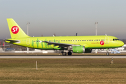 S7 Airlines Airbus A320-214 (VQ-BDE) at  Munich, Germany
