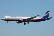 Aeroflot - Russian Airlines Airbus A321-211 (VQ-BEG) at  Hamburg - Fuhlsbuettel (Helmut Schmidt), Germany