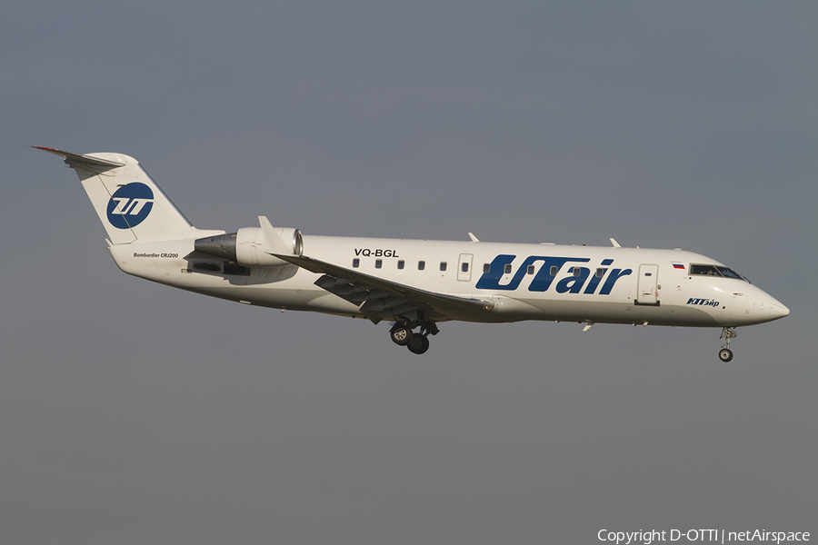UTair Aviation Bombardier CRJ-200LR (VQ-BGL) | Photo 382228
