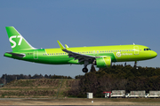 S7 Airlines Airbus A320-271N (VQ-BGT) at  Tokyo - Narita International, Japan