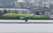 S7 Airlines Airbus A321-271N (VQ-BGU) at  Innsbruck - Kranebitten, Austria