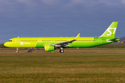 S7 Airlines Airbus A321-271N (VQ-BGU) at  Hamburg - Finkenwerder, Germany