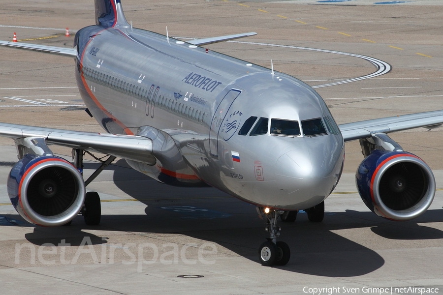Aeroflot - Russian Airlines Airbus A320-214 (VQ-BHL) | Photo 26996