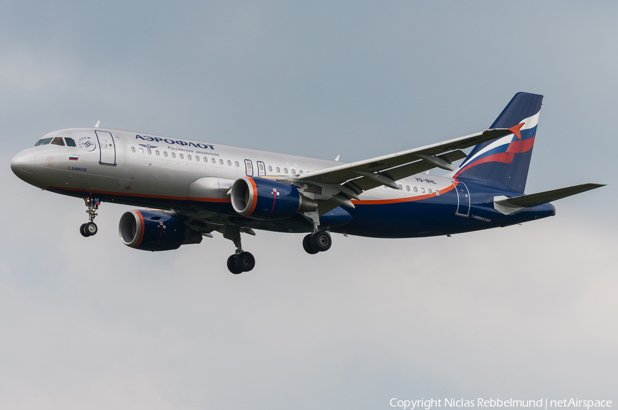 Aeroflot - Russian Airlines Airbus A320-214 (VQ-BHL) | Photo 337808