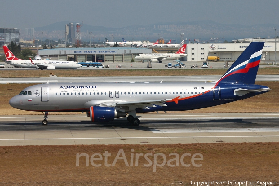Aeroflot - Russian Airlines Airbus A320-214 (VQ-BHN) | Photo 86593