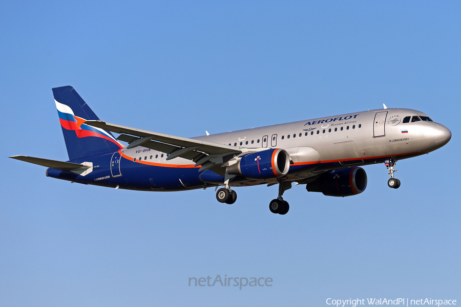 Aeroflot - Russian Airlines Airbus A320-214 (VQ-BHN) | Photo 478657