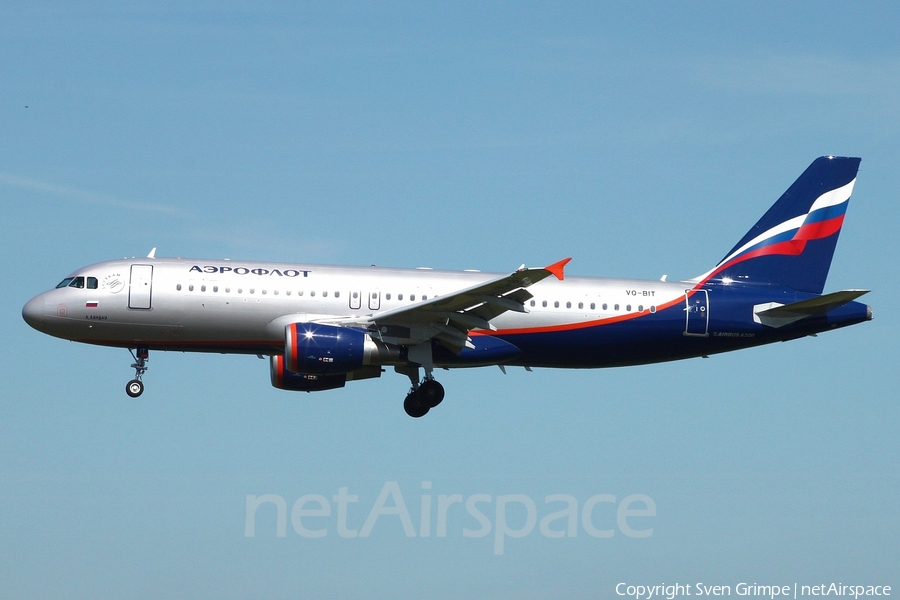 Aeroflot - Russian Airlines Airbus A320-214 (VQ-BIT) | Photo 33029