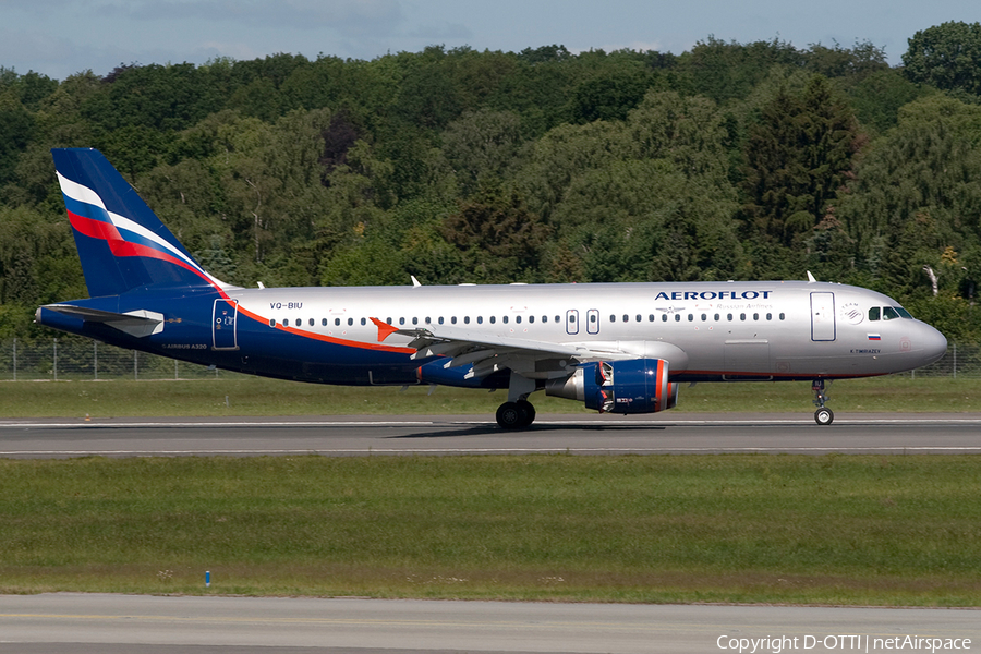 Aeroflot - Russian Airlines Airbus A320-214 (VQ-BIU) | Photo 359730