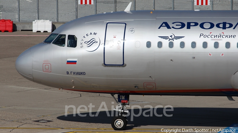 Aeroflot - Russian Airlines Airbus A320-214 (VQ-BIW) | Photo 210043